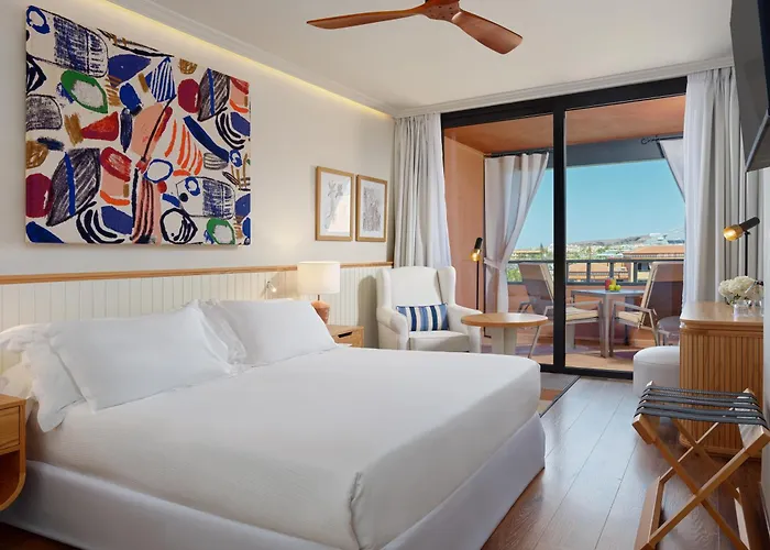 H10 Palace Отель 4*