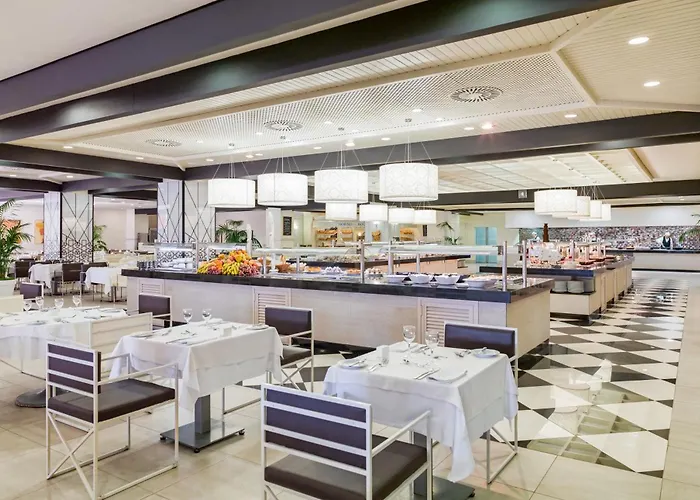 H10 Palace 4* Адехе