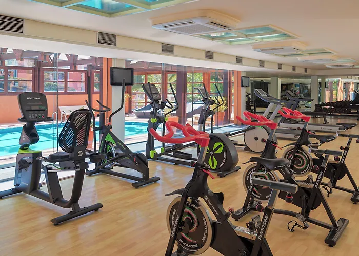 H10 Palace Отель 4*