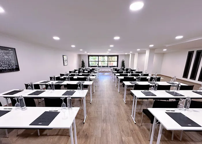 Отель H10 Palace