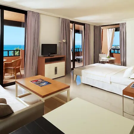 H10 Palace Otel 4*