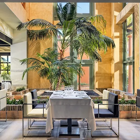 Hotel H10 Palace 4*