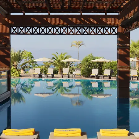 H10 Palace Hotell 4*