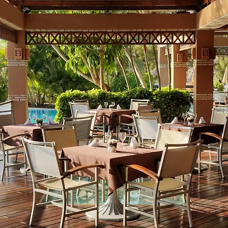 H10 Palace Otel 4*