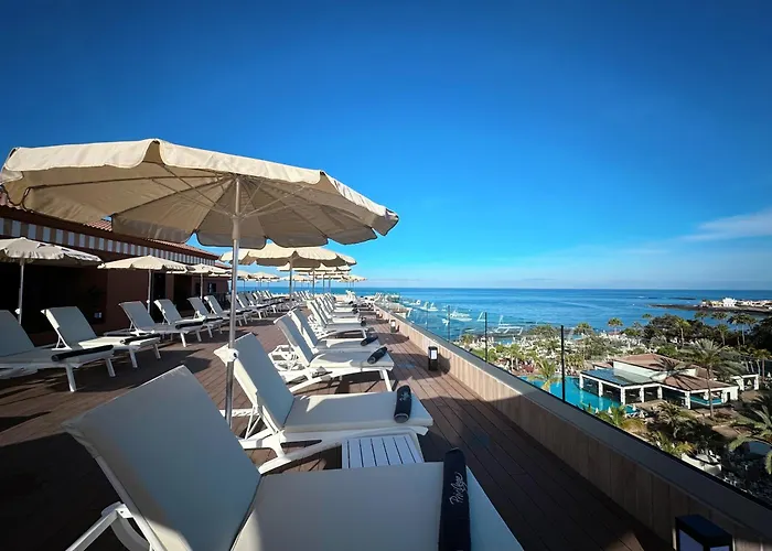 H10阿德赫海岸皇宫酒店 4* 阿德耶