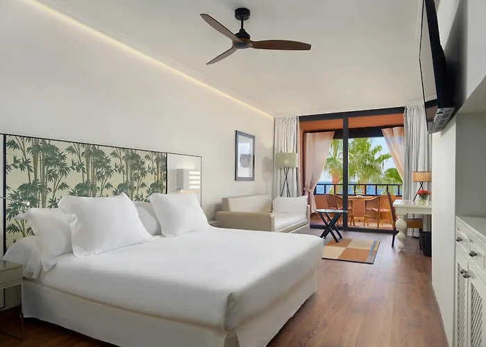 H10阿德赫海岸皇宫酒店