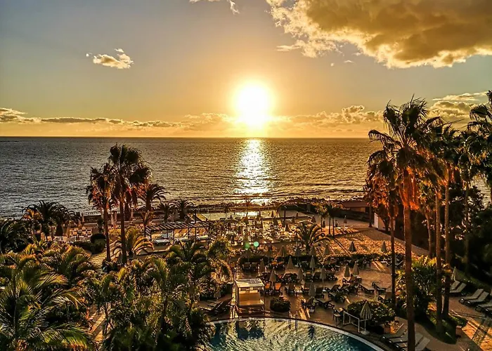 H10阿德赫海岸皇宫酒店