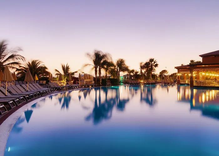 H10阿德赫海岸皇宫酒店