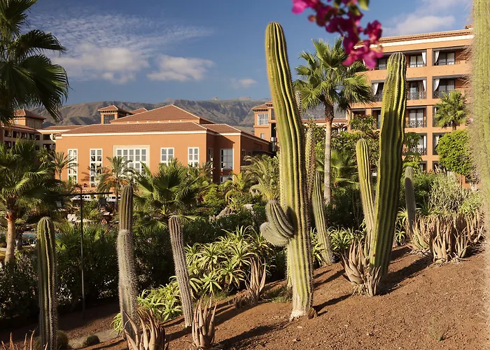 H10阿德赫海岸皇宫酒店 4*