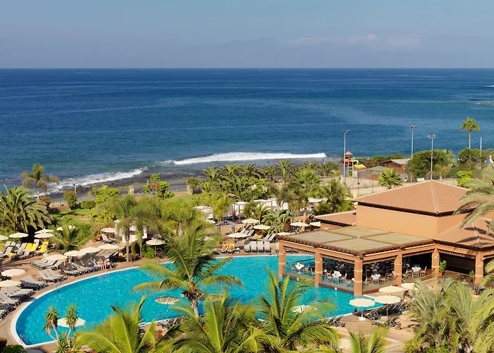 H10阿德赫海岸皇宫酒店 4*