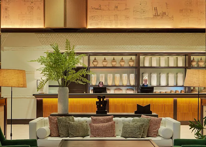 酒店 H10阿德赫海岸皇宫酒店 4*