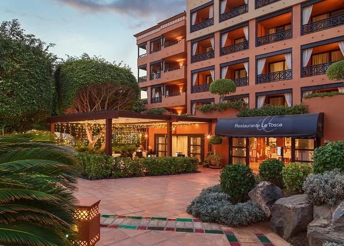 H10阿德赫海岸皇宫酒店 4*